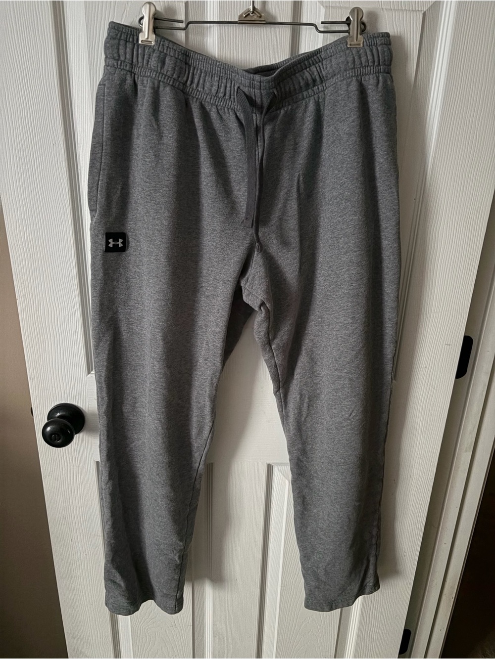 Under Armour Men’s Gray Sweatpants Size XL